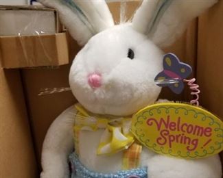 Retired New in box Avon "Skippie"  Fiberoptics Plush bunny