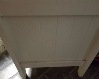White Painted Magazine Rack