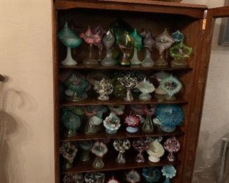 CIRCA 1920'S OAK CARVED SMALL CHINA CABINET FILLED WITH JACK INTHE  PULPIT ART GLASS VASES