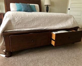 Great storage in this queen size bed