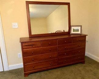 10 drawer dresser with matching miror