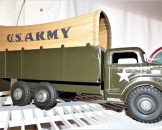 Vintage U. S. Army truck in great condition