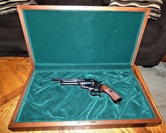 LeMat Navy Arms Reproduction CSA Calvary Revolver in Presentation Case