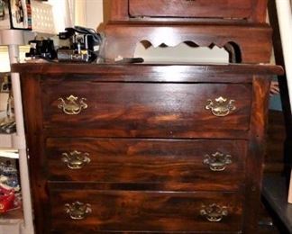 Chest of drawers, night stand & Headboard (not shown)