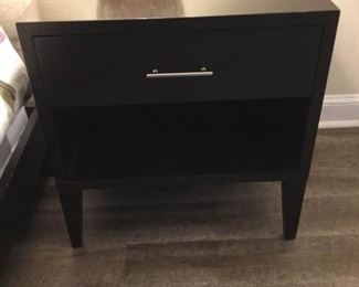 End Table with Drawer https://ctbids.com/#!/description/share/307017
