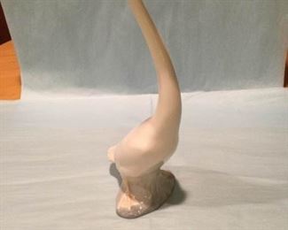 Large Swan - Nao by Lladro https://ctbids.com/#!/description/share/307248