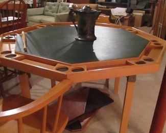POKER TABLE