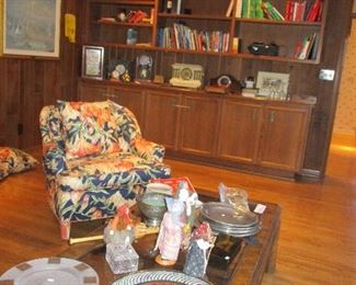 UPHOLSTERED FURINITURE