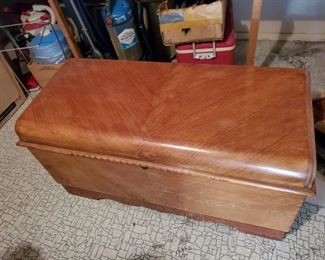 Lane cedar chest