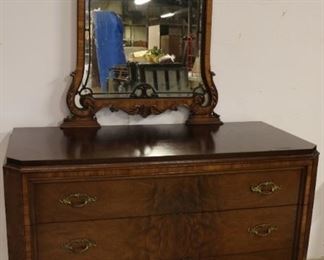Chest with mirror