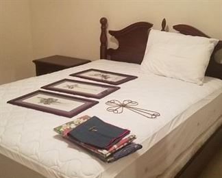 Queen Poster Bed