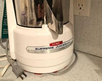 Acme Supreme Juicer