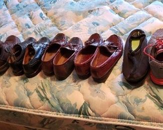 Mens Shoes (including Sketchers and Italian Made)