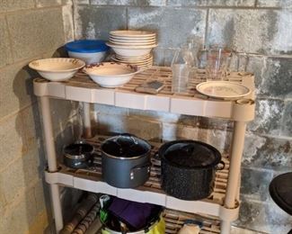 Assorted Cookware/Kitchenware