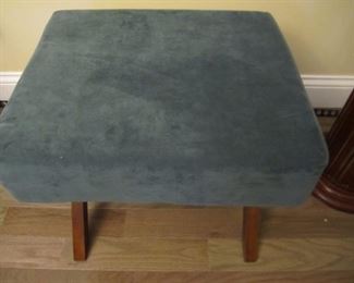STOOL