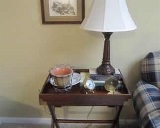 END TABLE AND DECOR