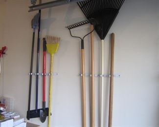 GARDEN TOOLS