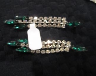 VINTAGE EARRINGS