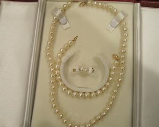 PEARL SET