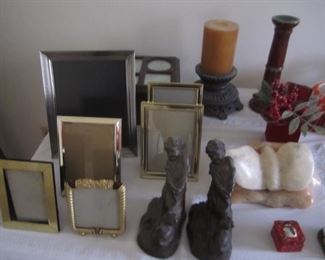 FRAMES AND DECOR