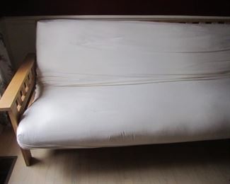 FUTON