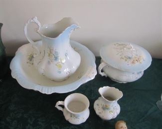 PITCHER AND BOWL SET