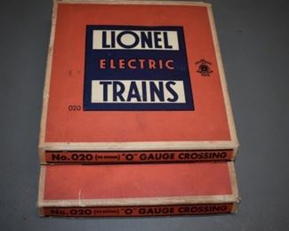 Lionel "O" Guage Crossing #020