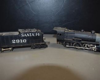Metal Engine ( American Flyer Pre-War?) with  A.T.S.F. Santa Fe Coal Tender 2910