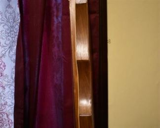 Hand made by Dr. George Richard Buchanan, who also published a book on the making of fine dulcimers, This is a fine example of his work, a Fiddle Dulcimer made of Walnut and Copper.