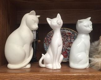 Vintage cat figures 