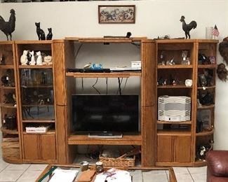 Another view of entertainment center