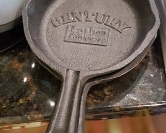 Small one egg iron pans