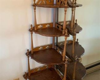 026 Wood Corner Etagere