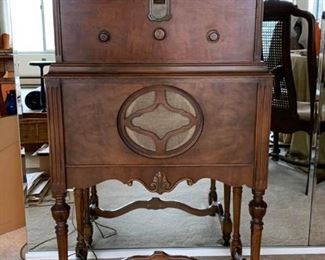 043- Majestic Electric Receiver Model 71