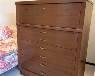 068 BF Huntley 4 Drawer Dresser MidCentury