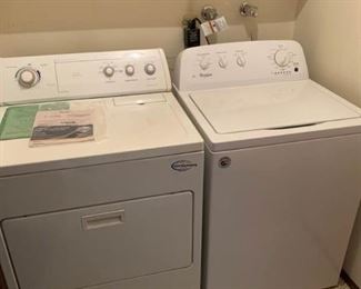 079 Whirlpool Washer  Dryer