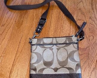 COACH CROSSBODY 