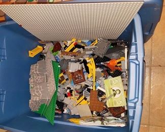 PLEASE NOTE - THE LEGOS HAVE BEEN REMOVED FROM THE SALE BY THE OWNER