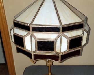 Stained glass/slag glass lamp