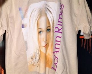 LeAnn Rimes autographed t-shirt