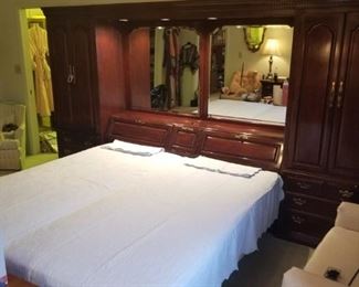 Thomasville King size bed