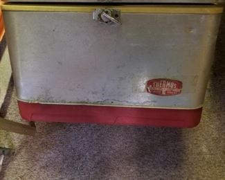 Thermos cooler
