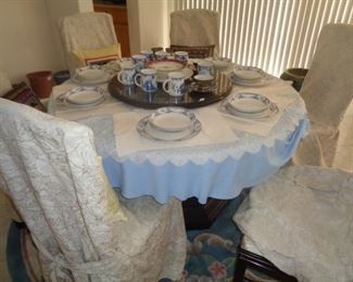 Dining Table w/6 Chairs