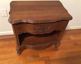Bedside Table https://ctbids.com/#!/description/share/309310