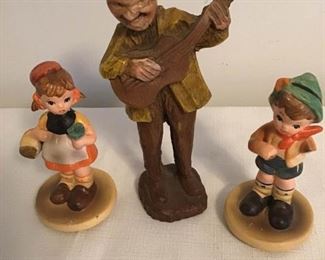 Figurines https://ctbids.com/#!/description/share/309324