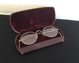 Vintage Collectibles https://ctbids.com/#!/description/share/309361