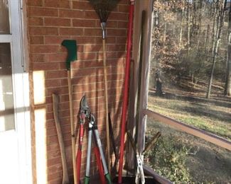 Yard Equipment https://ctbids.com/#!/description/share/309370