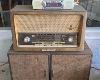 mid-century modern radio and speakers, 1950s