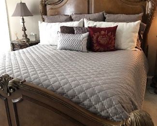 Henredon King Size Bed 