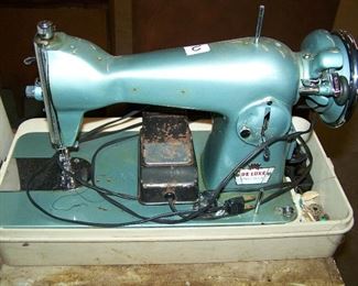 Deluxe Sewing machine
